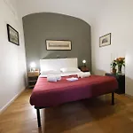 Casa de hóspedes Gialel 2*
